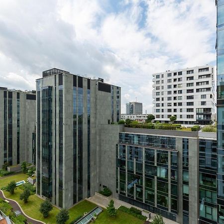 City Center Apartments Grzybowska With Parking By Noclegi Renters Varsovie Extérieur photo